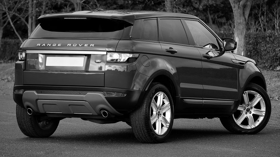 Used Range Rover Deals: Find the Price Before Repairs Find You