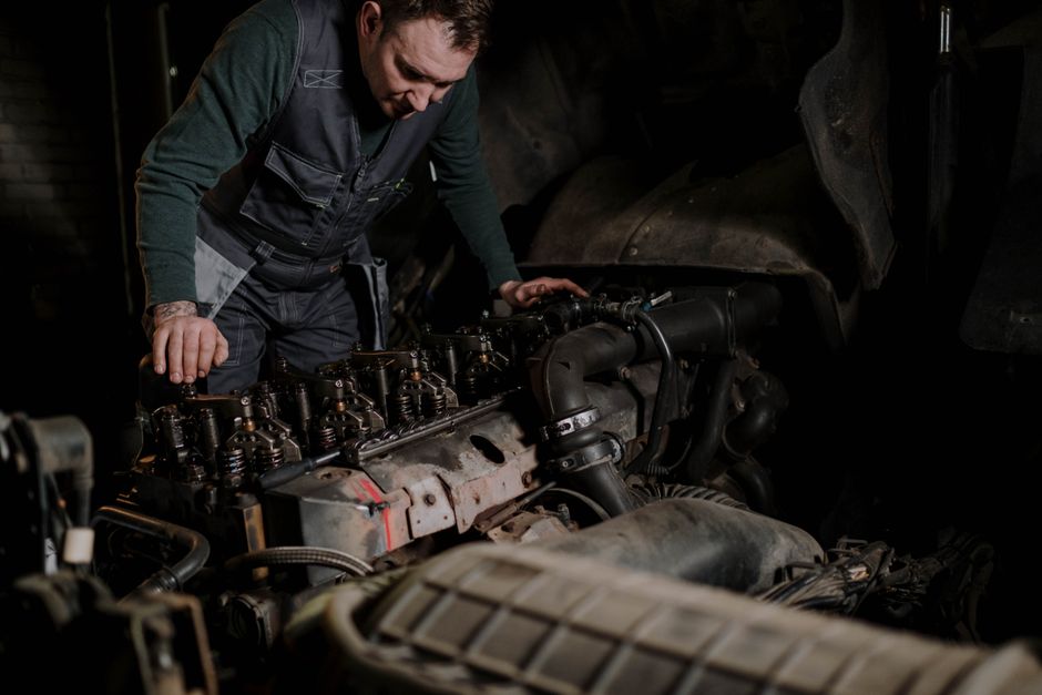 Should I Go to Diesel Mechanic School or Start as a Lube Technician?