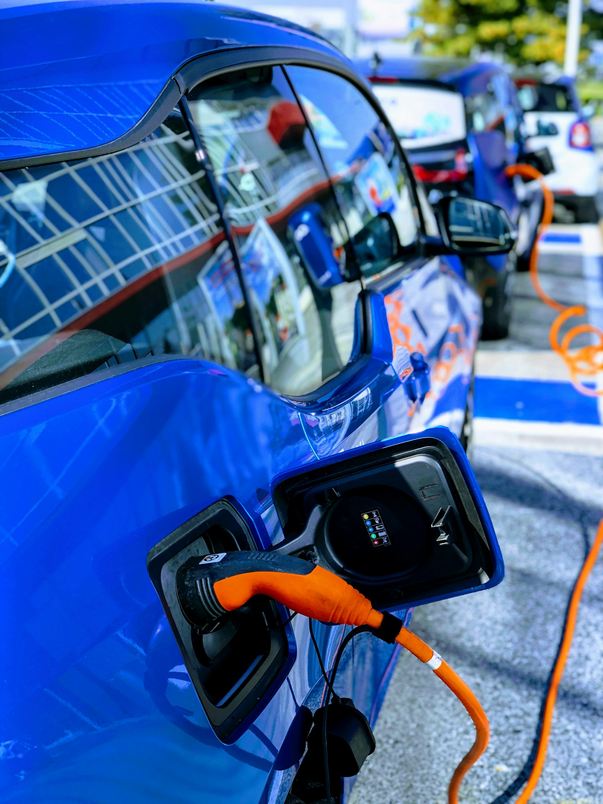 Unlocking Career Opportunities in the Electric Vehicle Industry: Roles, Pathways, and Growth