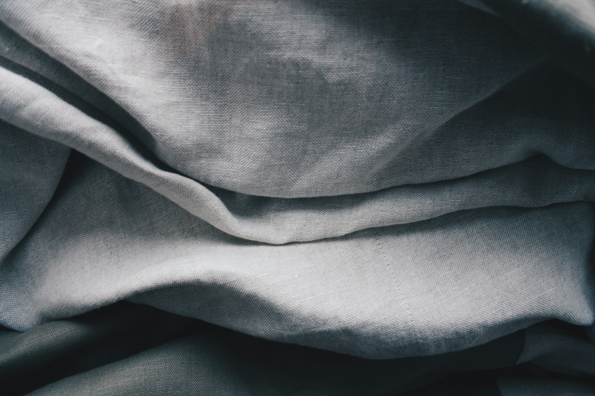 Efficient Techniques to Fold Jackets for Wrinkle-Free Travel