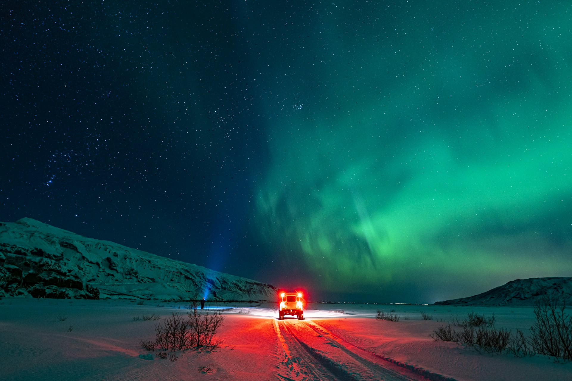 Ultimate Northern Lights Travel Experiences: Top Destinations and Tours for 2026