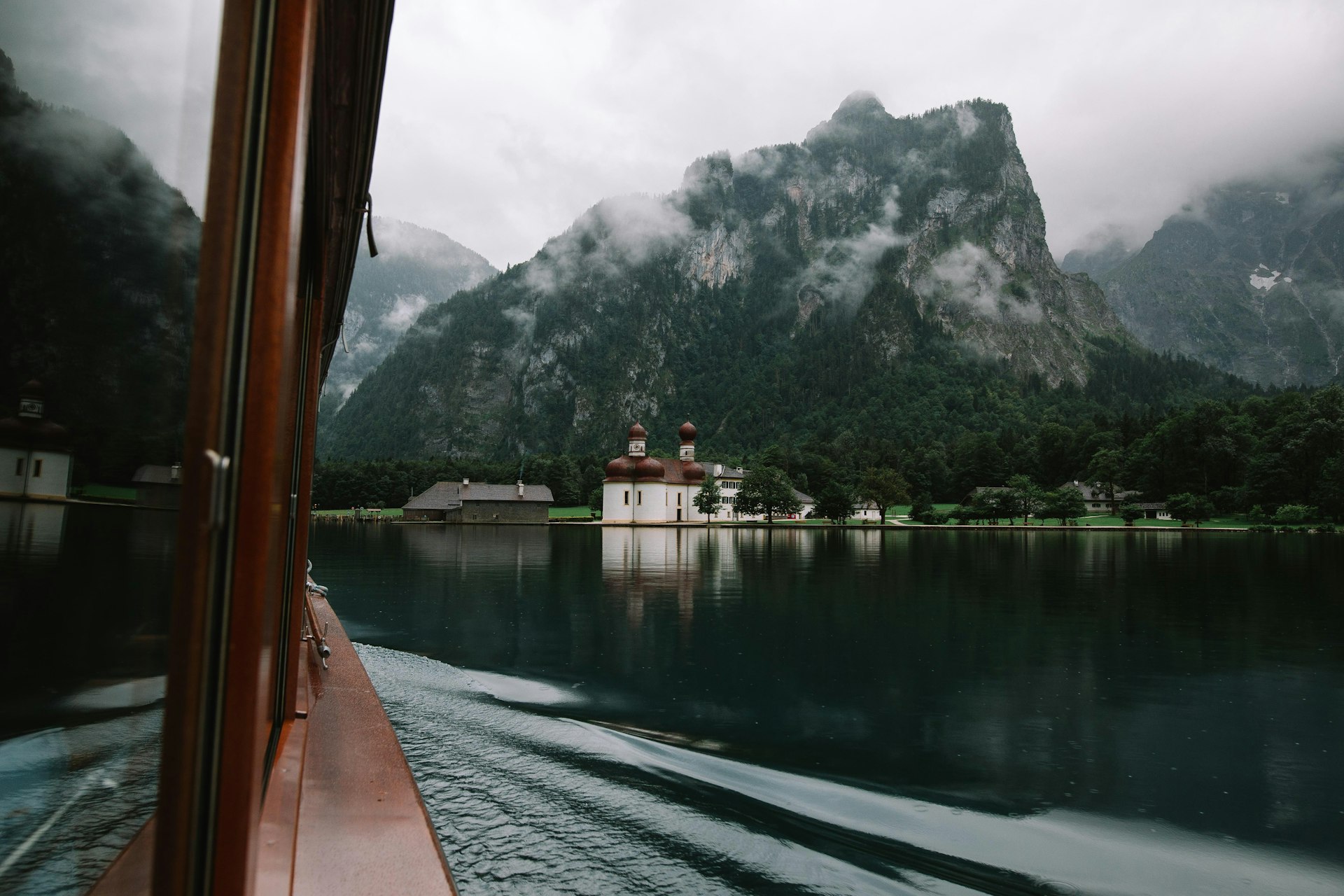 Slow Luxury Travel Experiences: Redefining Indulgence Through Mindful Journeys